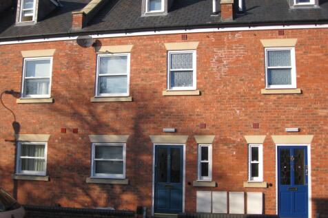 6-bed terraced on 39 Gordon Street, Leamington Spa, £4,290/mo