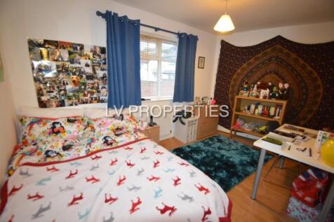 Estcourt Avenue, Leeds, West Yorkshire, LS6 photo 3