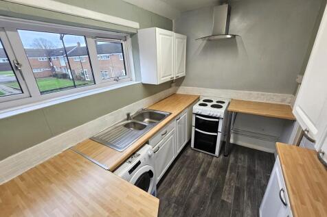 Cardiff Close, Coventry photo 3