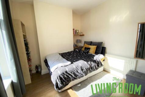 Lisvane Street, Cathays, Cardiff photo 3