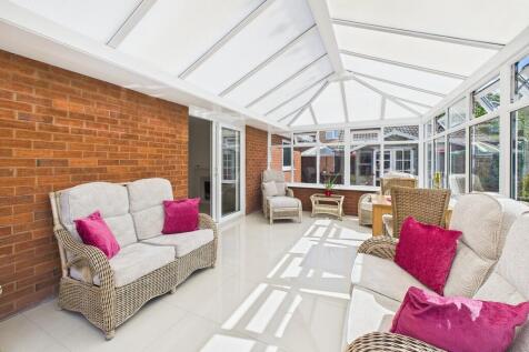 CAM02854G0-PR0438...