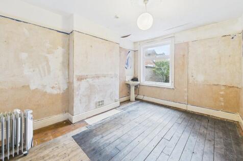 CAM02854G0-PR0419...