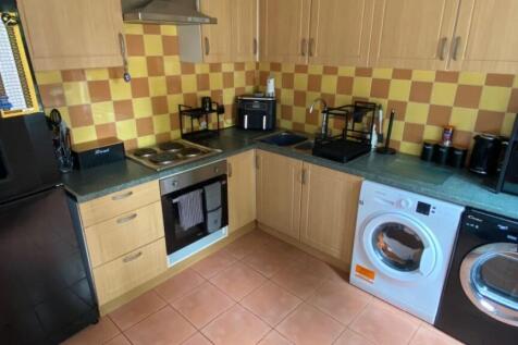 Peel Close, Darlaston, Wednesbury photo 5