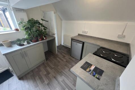 Eastland Road photo 5