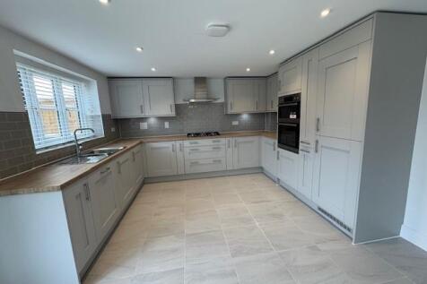 KITCHEN 2.jpg