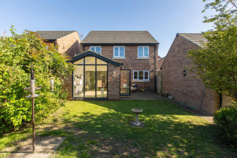 Greengage Close 8 External-9