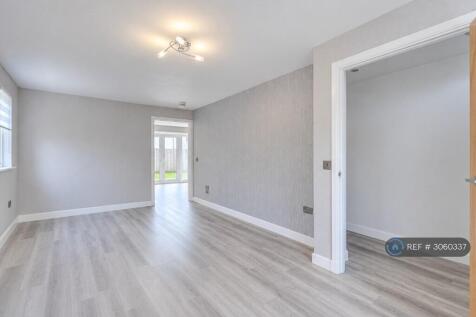 Lang Drive, Bathgate, EH48 photo 4