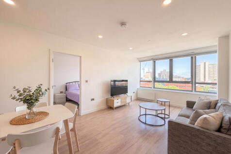 2-bed flat on Platform, Market Street, Bracknell, Bracknell Forest, £1,575/mo