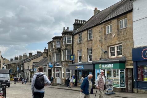 Retail Property (high street) for sale Image 3