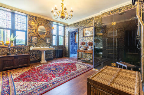 En-suite To Maste...