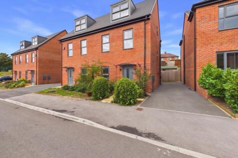 1- Rob Hammond EweMove Pontefract