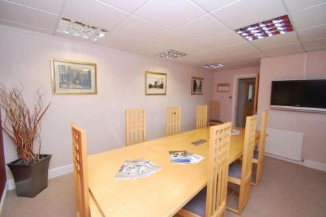 Commercial Property to rent Image 4