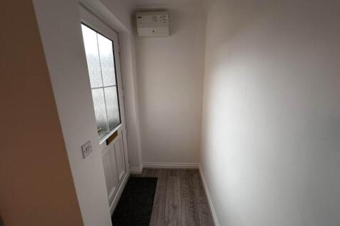 Allington Drive, Grimsby photo 3