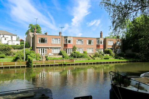 Riverside Court