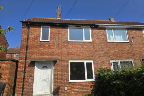 2 bed semi-detached house to rent Ennerdale Drive