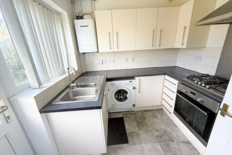 Town Gate Drive, Urmston, M41 photo 5