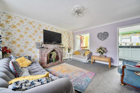 1328710-1-68876eb...