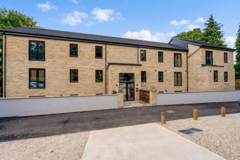 Sowerby Bridge, HX6 - property photo