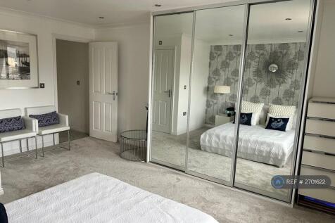Double Bedroom Ensuite-2