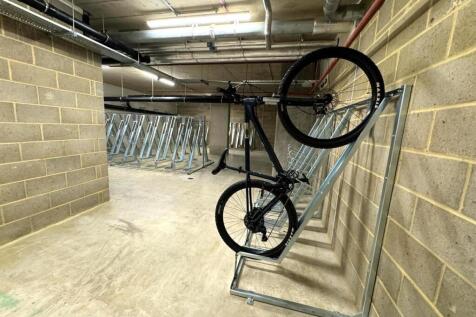 Bike store 1.jpeg