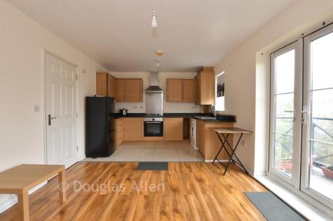 Lounge/Kitchen /Dining Room