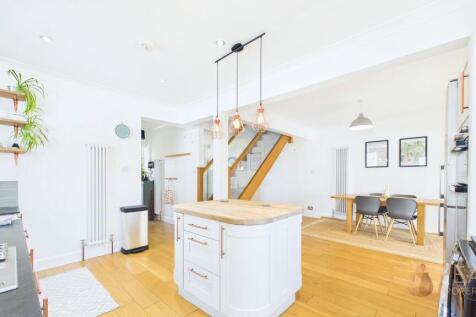 Open Plan Kitchen / Dining Room