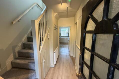 Yew Tree Road, Withington, £145pppw photo 2