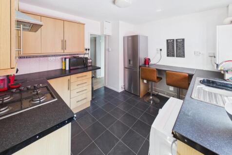 Kitchen and breakfast room