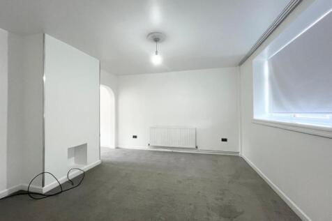 Leven Drive, Waltham Cross photo 5