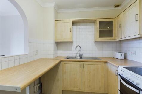 Foxdale Drive, Brierley Hill photo 4