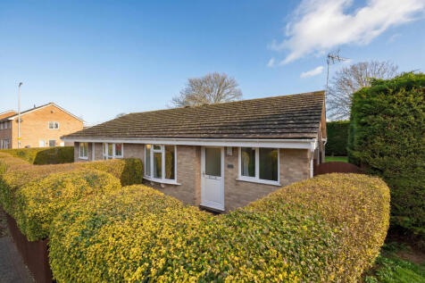 2 bed semi-detached bungalow for sale