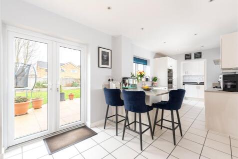 Kitchen/Breakfast Rm