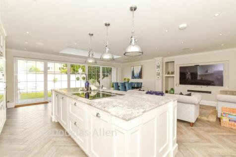 Kitchen/Family Area