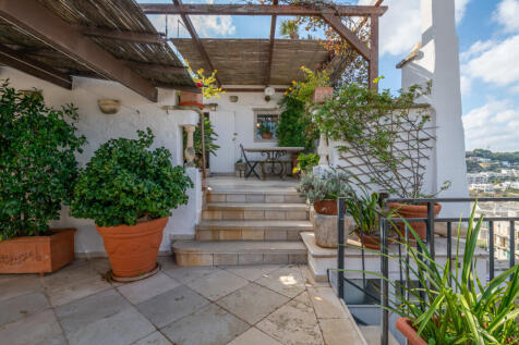 43_Palazzo Serio_Ostuni_Raro_Realty