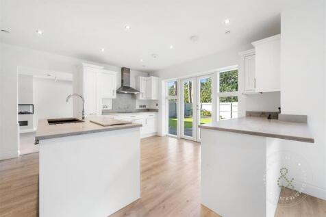 The Paddock (17).jpg