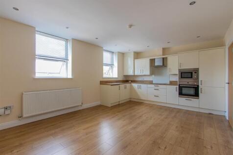 Newport Road 124, 6-2.jpg