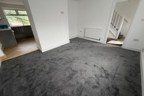 Thirkleby Royd, Clayton, BRADFORD photo 3
