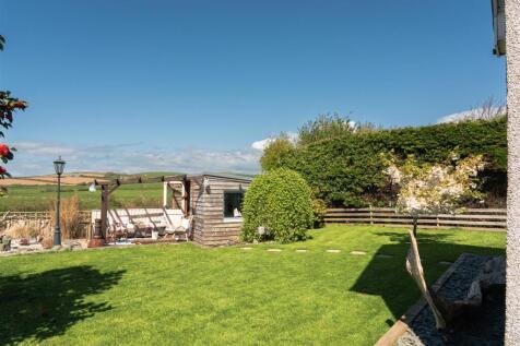 3 Lands Close (6 of 19).jpg