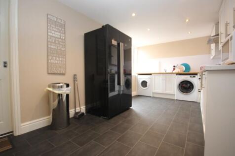 107 Bewsey Road, Warrington photo 3