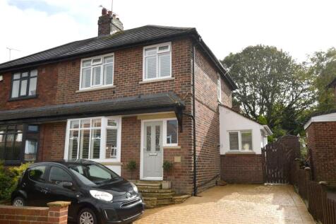 Pudsey, LS28 - property photo