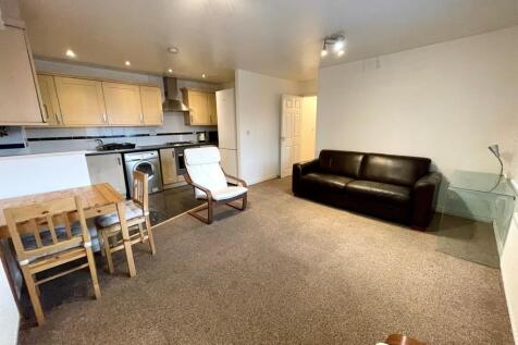 74359_000689290_I...