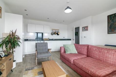 Living room 3