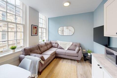 Flat 2, 31, St Nicholas Street BS1 1TP photo 3
