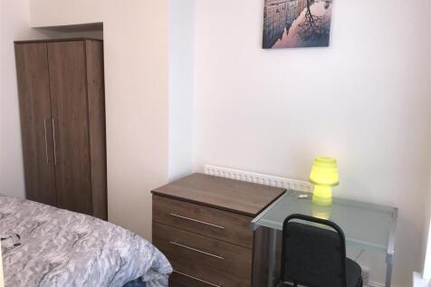 Room 2 USM (2).JPG