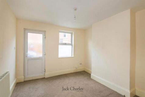 sitting room .jpg