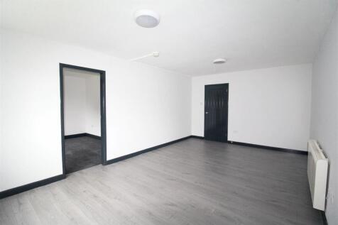 LIVING ROOM 3.jpg