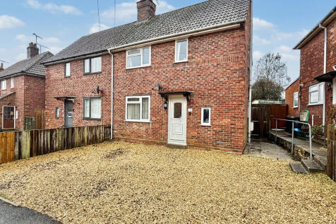 Yeovil, BA20 - property photo