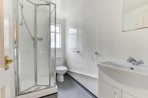 128 Upper Lewes Road Bathroom (3)