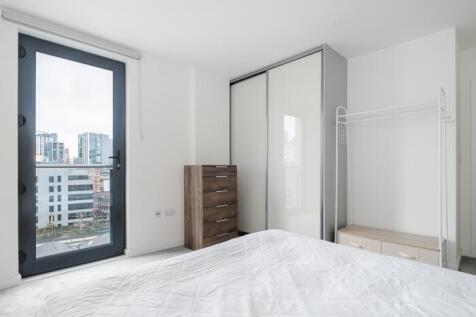 Dock Street London E1 photo 3