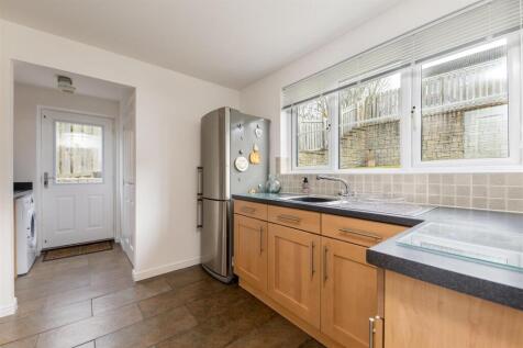 KITCHEN 2.jpg